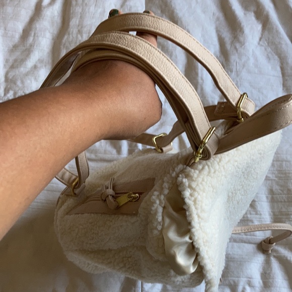 3 colors- Teddy backpack with flat bottom in light cream and black and pink - Picture 4 of 15